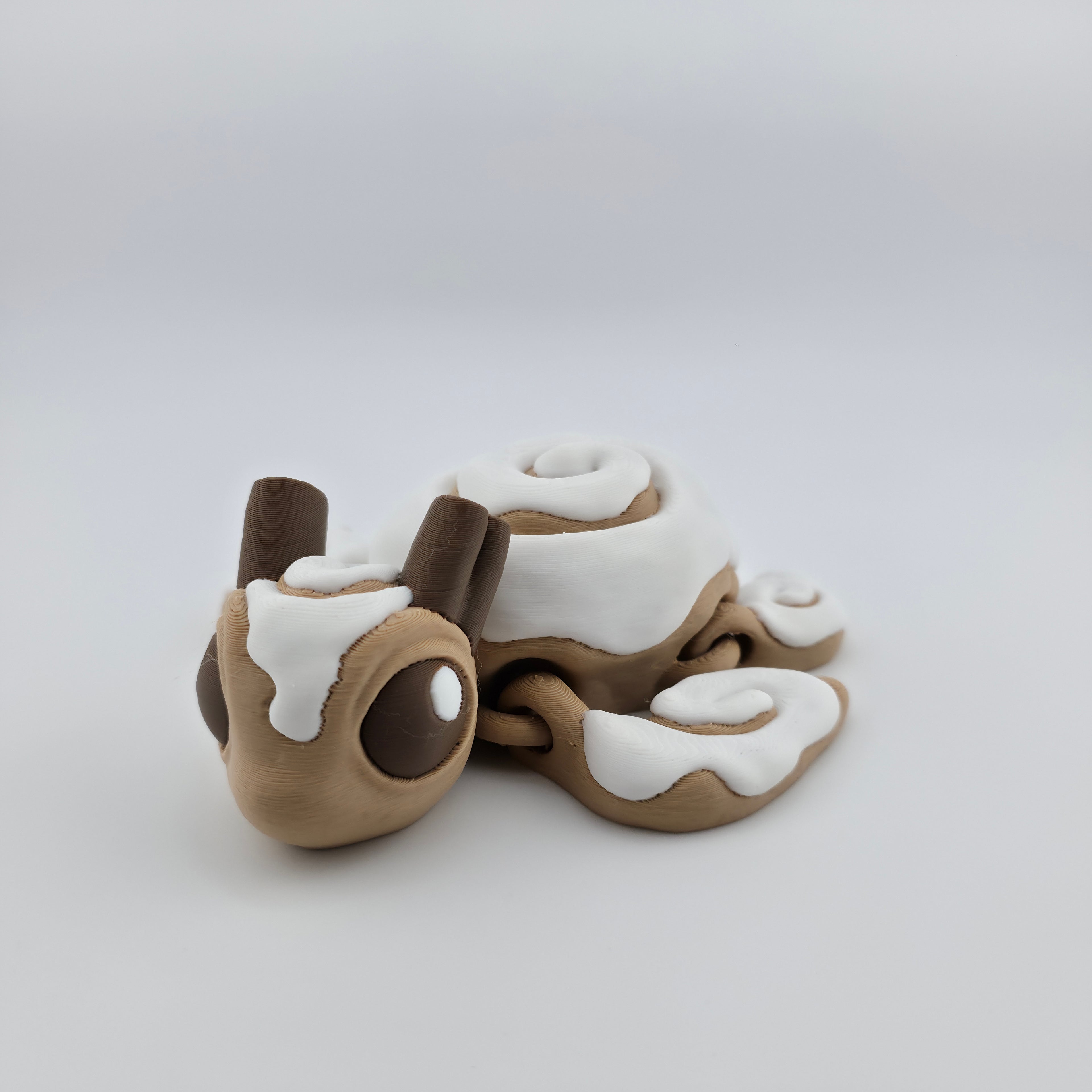 Cinnaswirl Turtle | Articulated Cinnamon Roll Turtle Figure | 3D Printed Collectible | Sweet-Themed Fantasy Creature