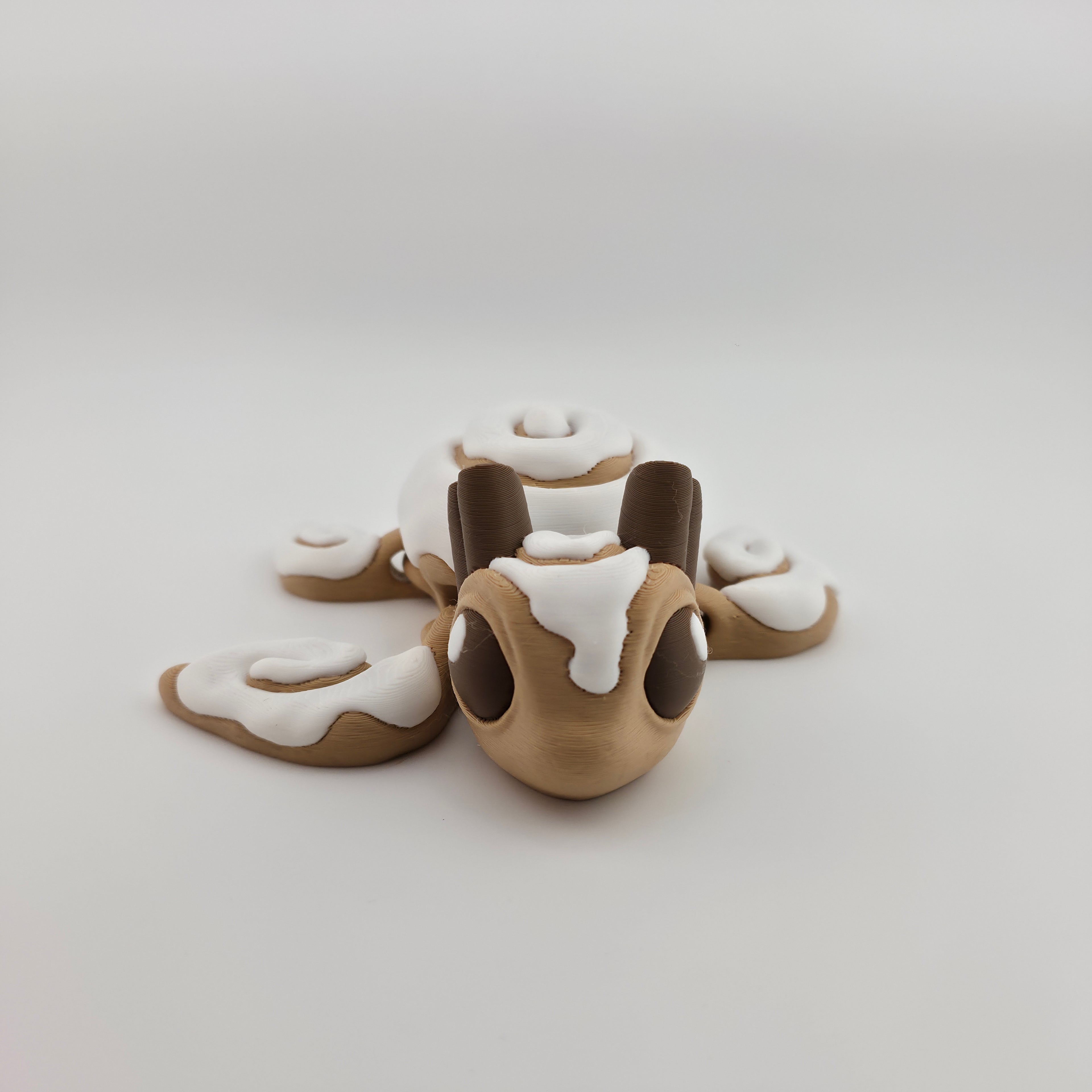 Cinnaswirl Turtle | Articulated Cinnamon Roll Turtle Figure | 3D Printed Collectible | Sweet-Themed Fantasy Creature