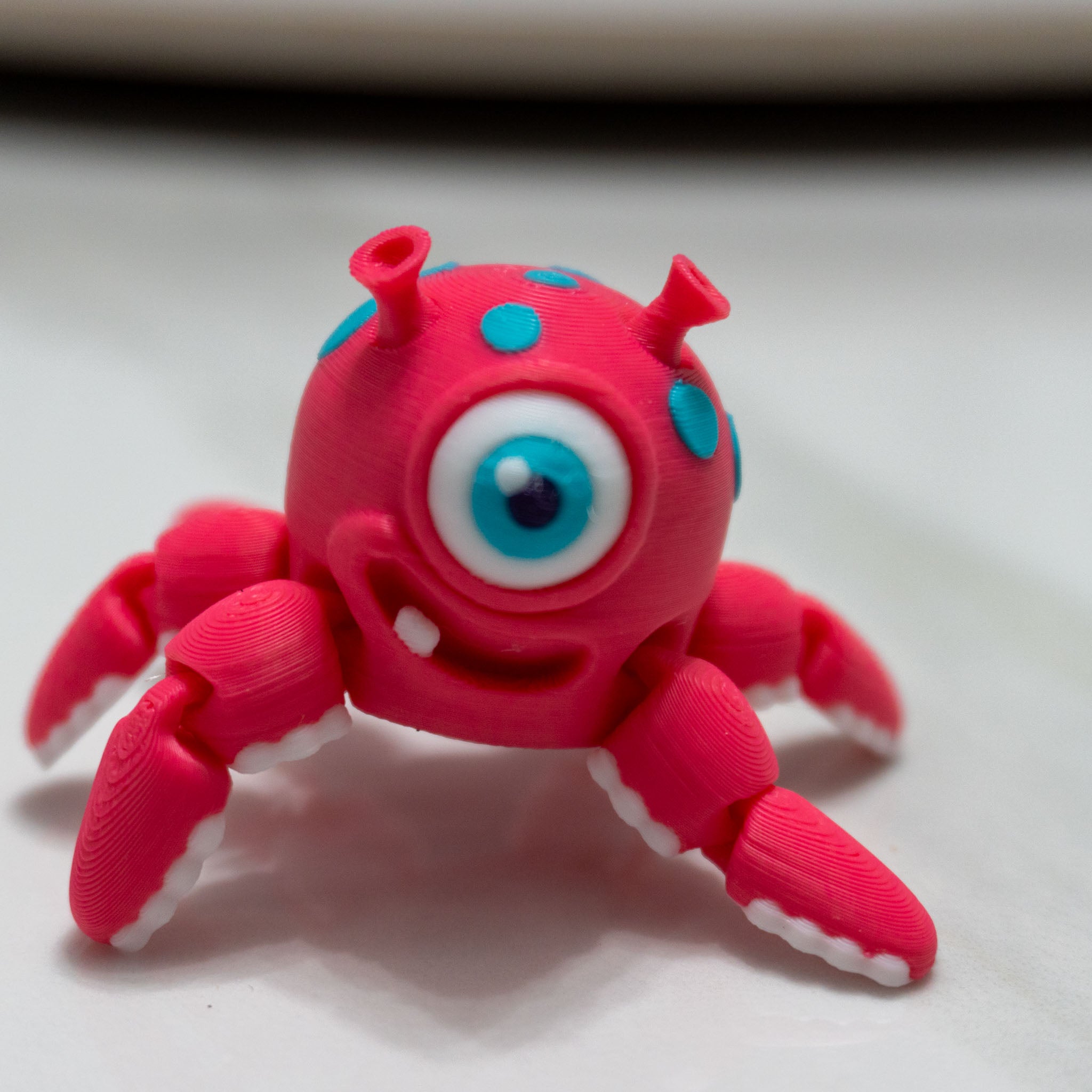 Cyclops Crawler (Flexi Squid) | Spinning Alien Fidget Toy