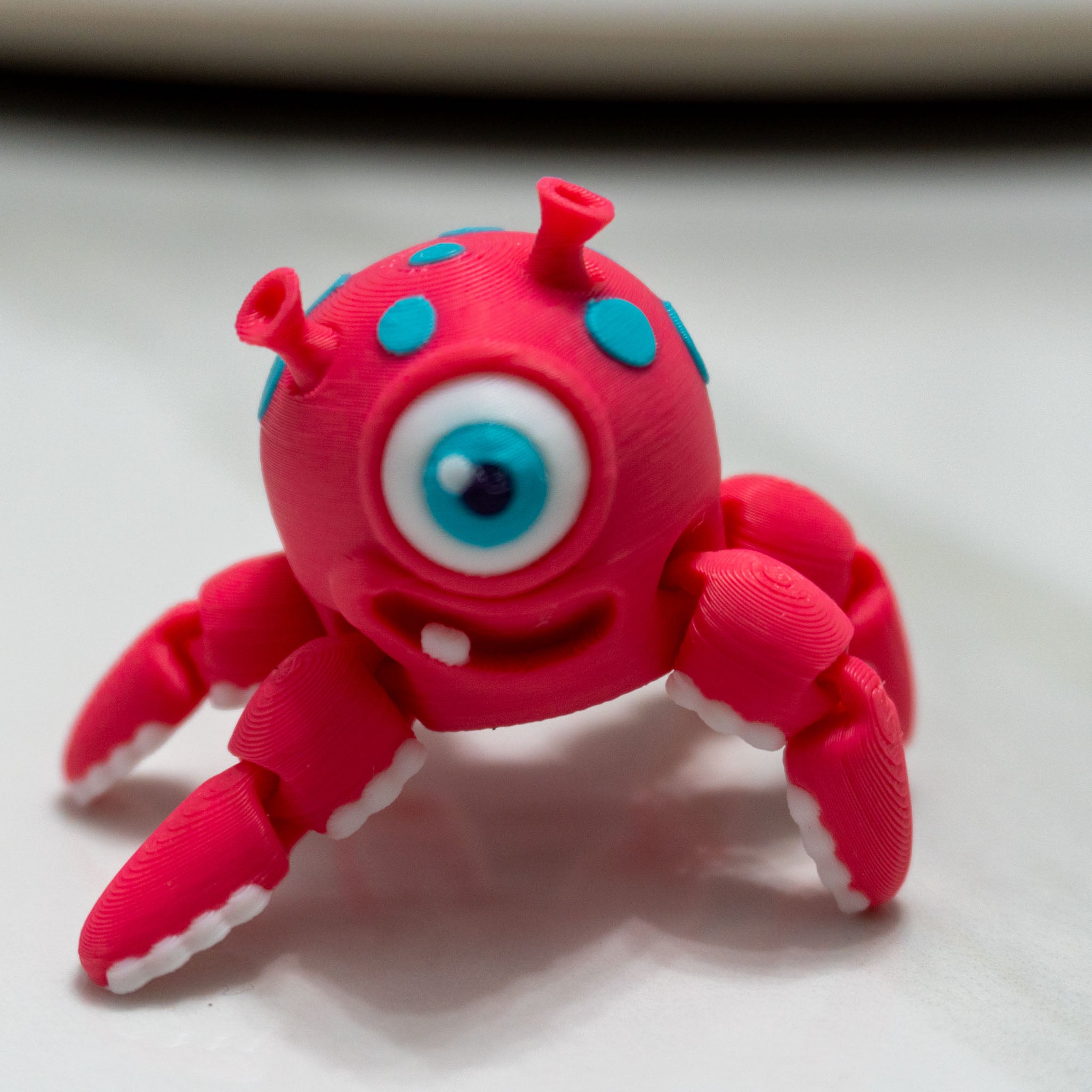 Cyclops Crawler (Flexi Squid) | Spinning Alien Fidget Toy
