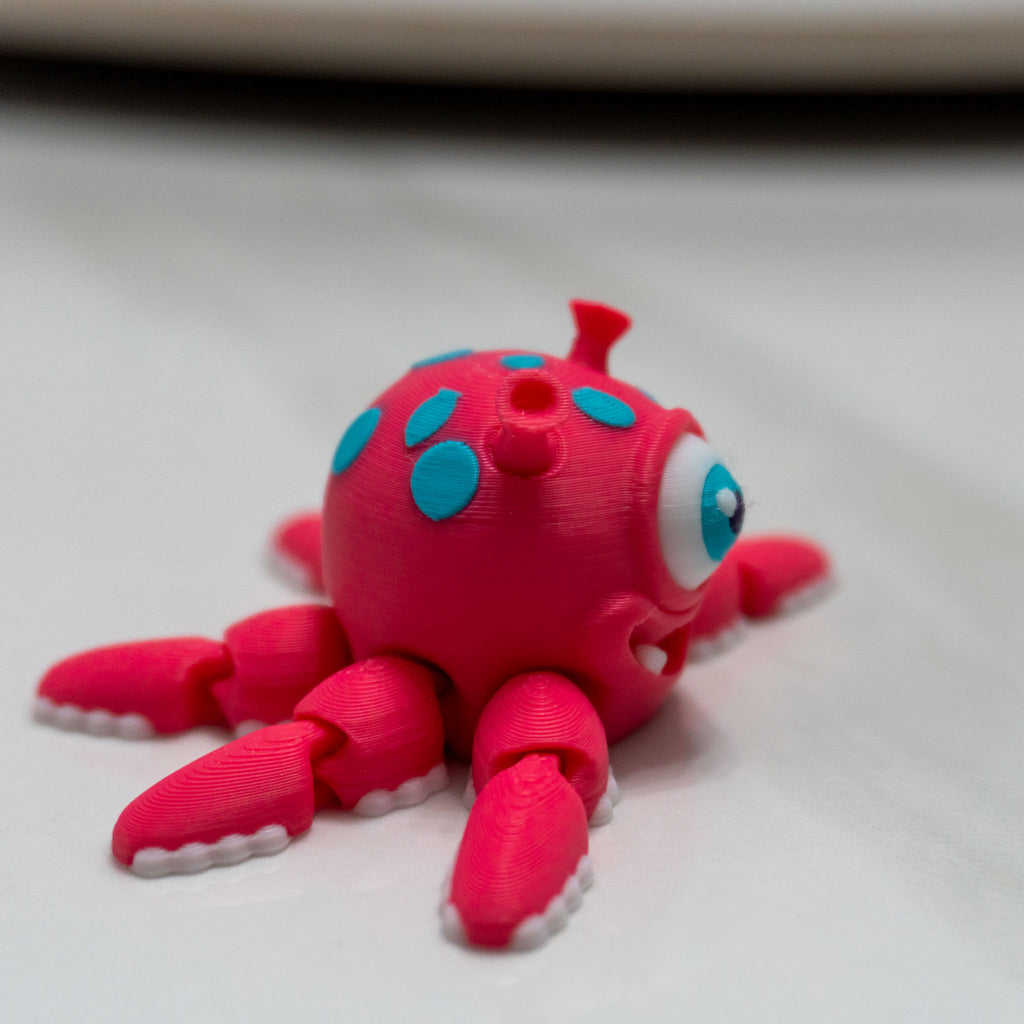 Cyclops Crawler (Flexi Squid) | Spinning Alien Fidget Toy
