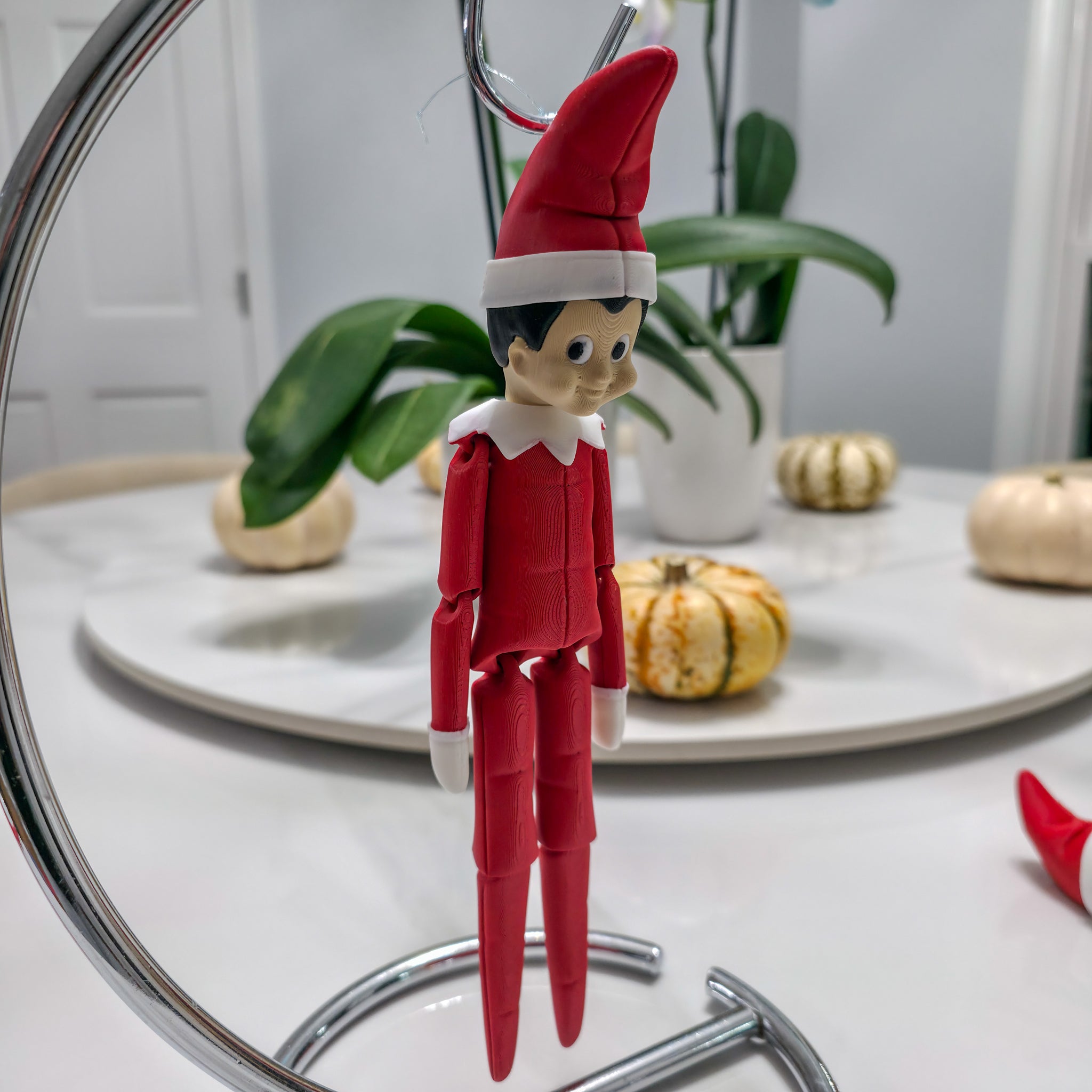 Flexi Elf | Articulated Holiday Elf Figure | 3D Printed Christmas Decoration | Standard & XL Sizes