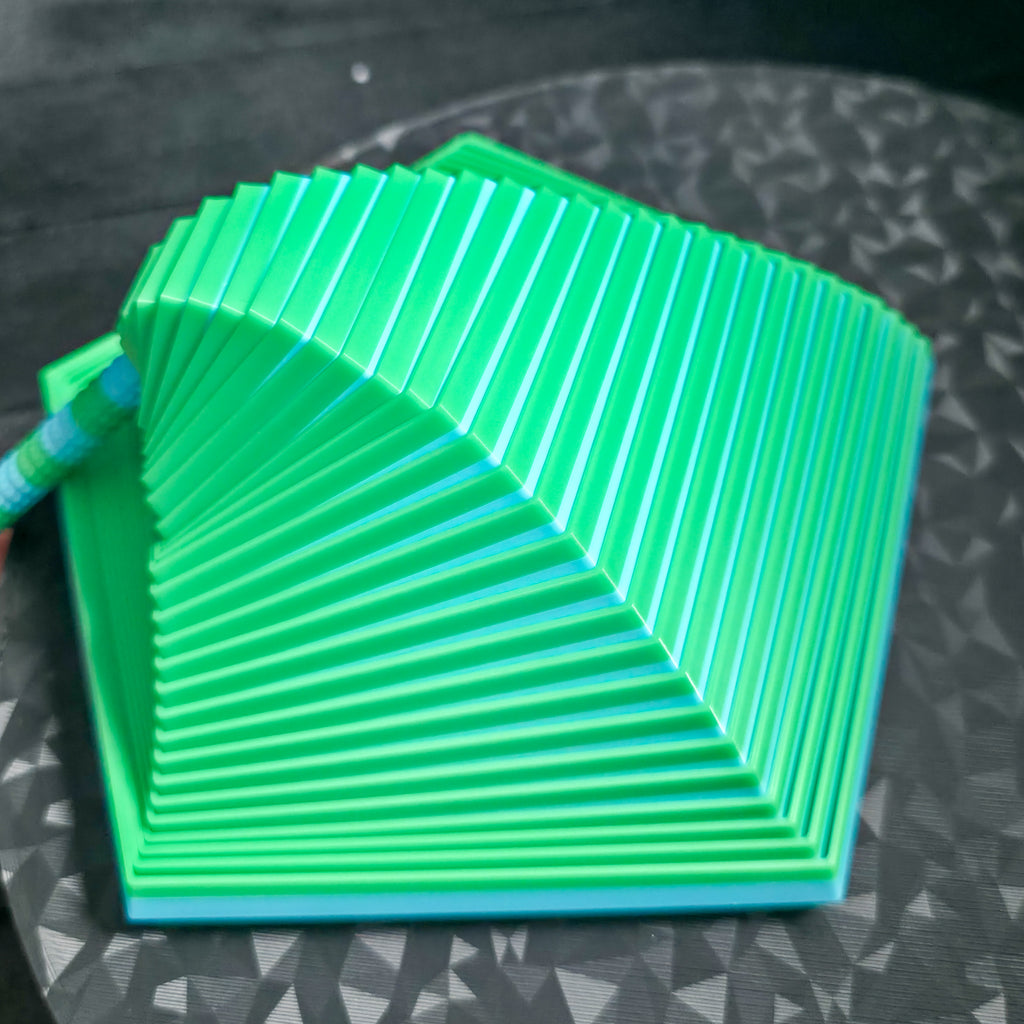 Expandable Fidget Pentagon Wand | Geometric Motion Desk Toy