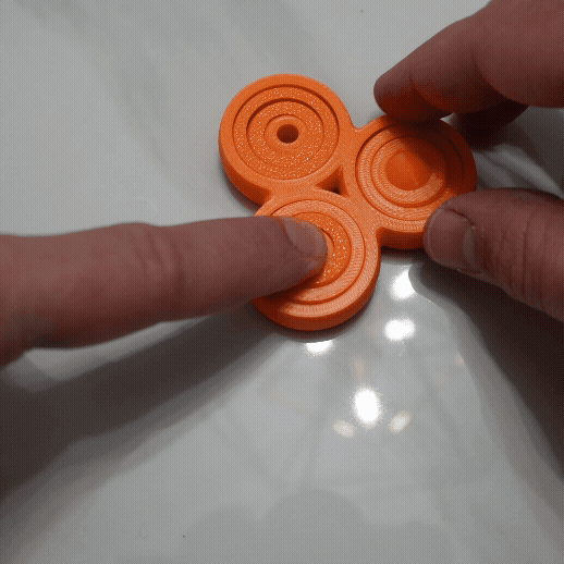 Triple Orbit Spinner | Bearing-Free Fidget Spinner Keychain