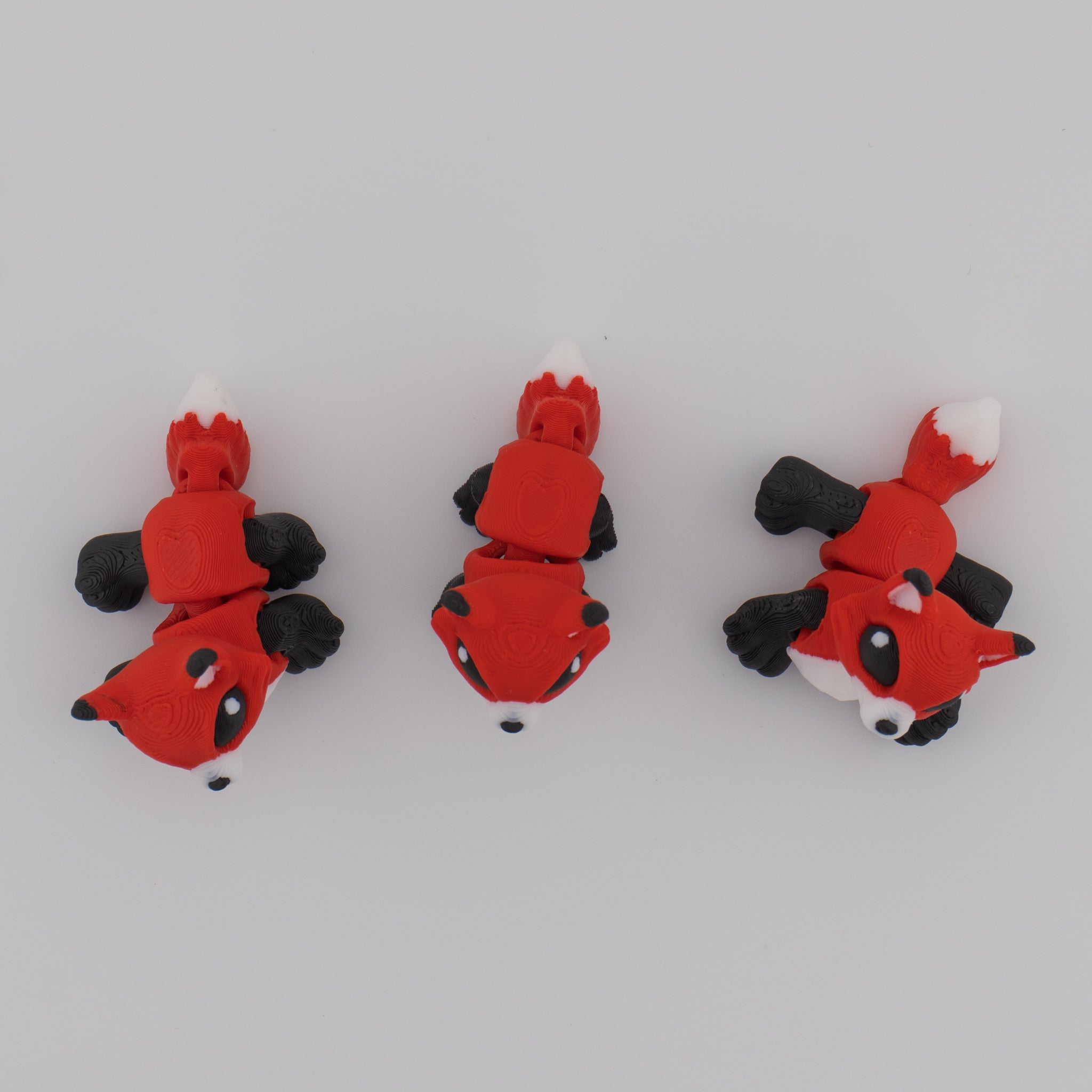 Articulated Fox Hatchling Figure – Cute 3D Printed Desk Pet – 2 Inch