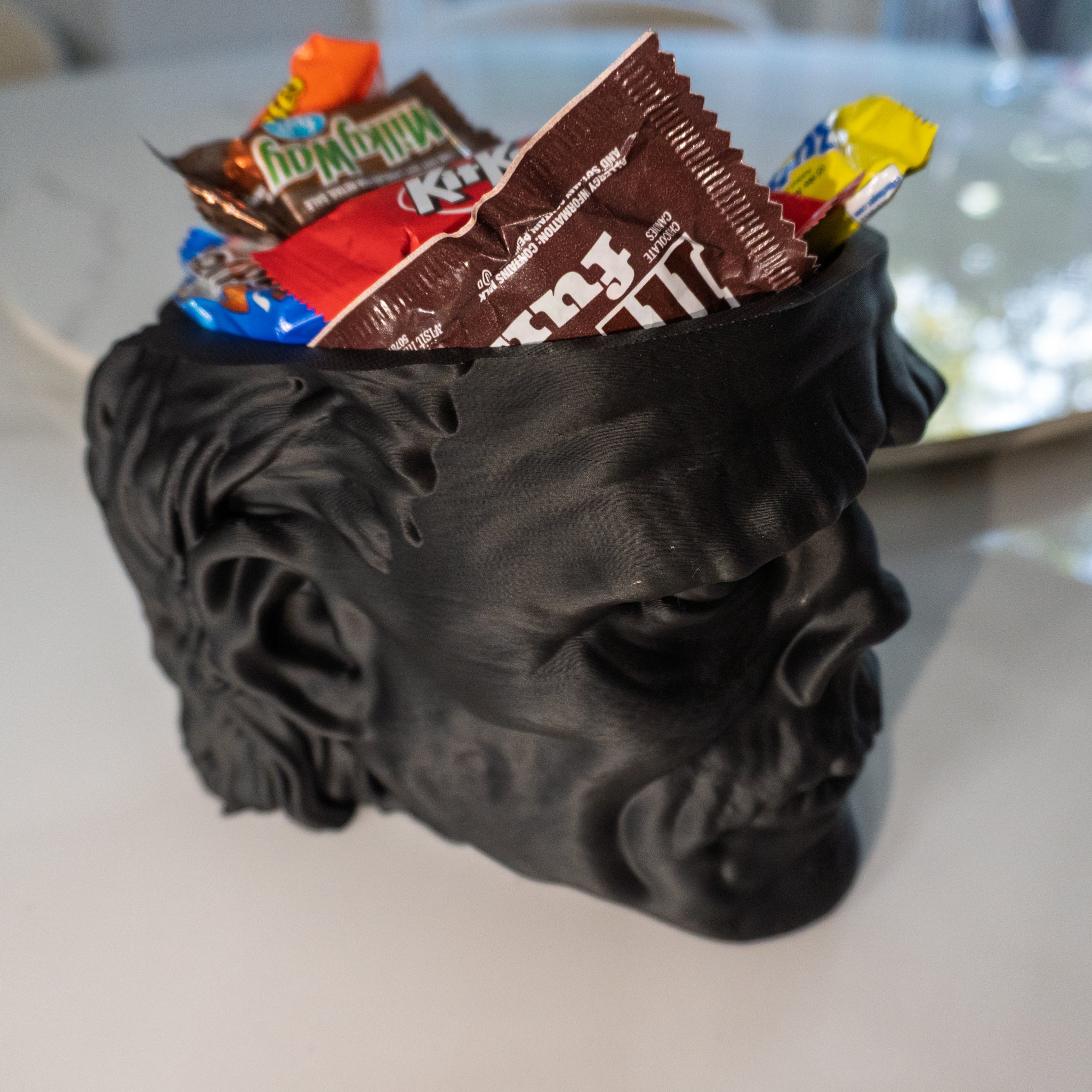 Frankenstein’s Monster Candy Bowl – 3D Printed Halloween Decor, Horror Movie Treat Holder, Gothic Desk Organizer