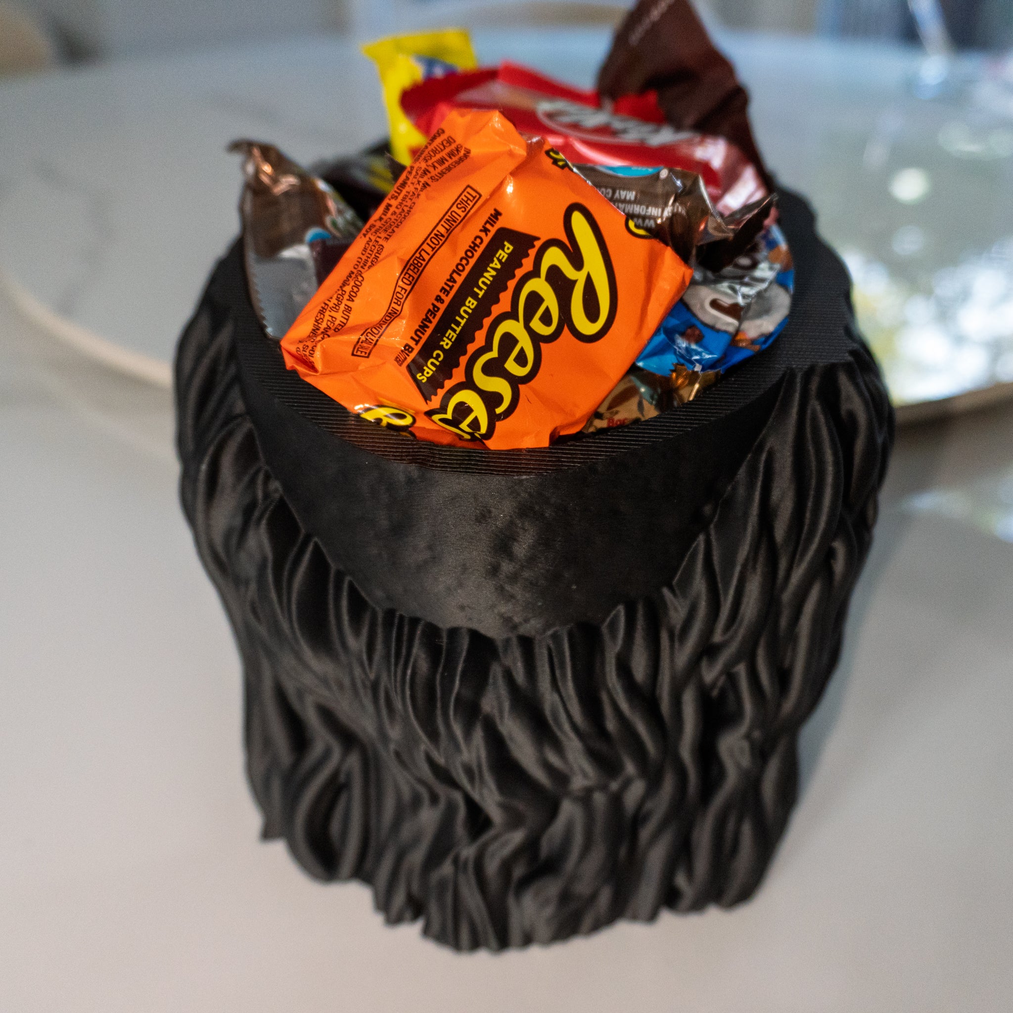 Frankenstein’s Monster Candy Bowl – 3D Printed Halloween Decor, Horror Movie Treat Holder, Gothic Desk Organizer