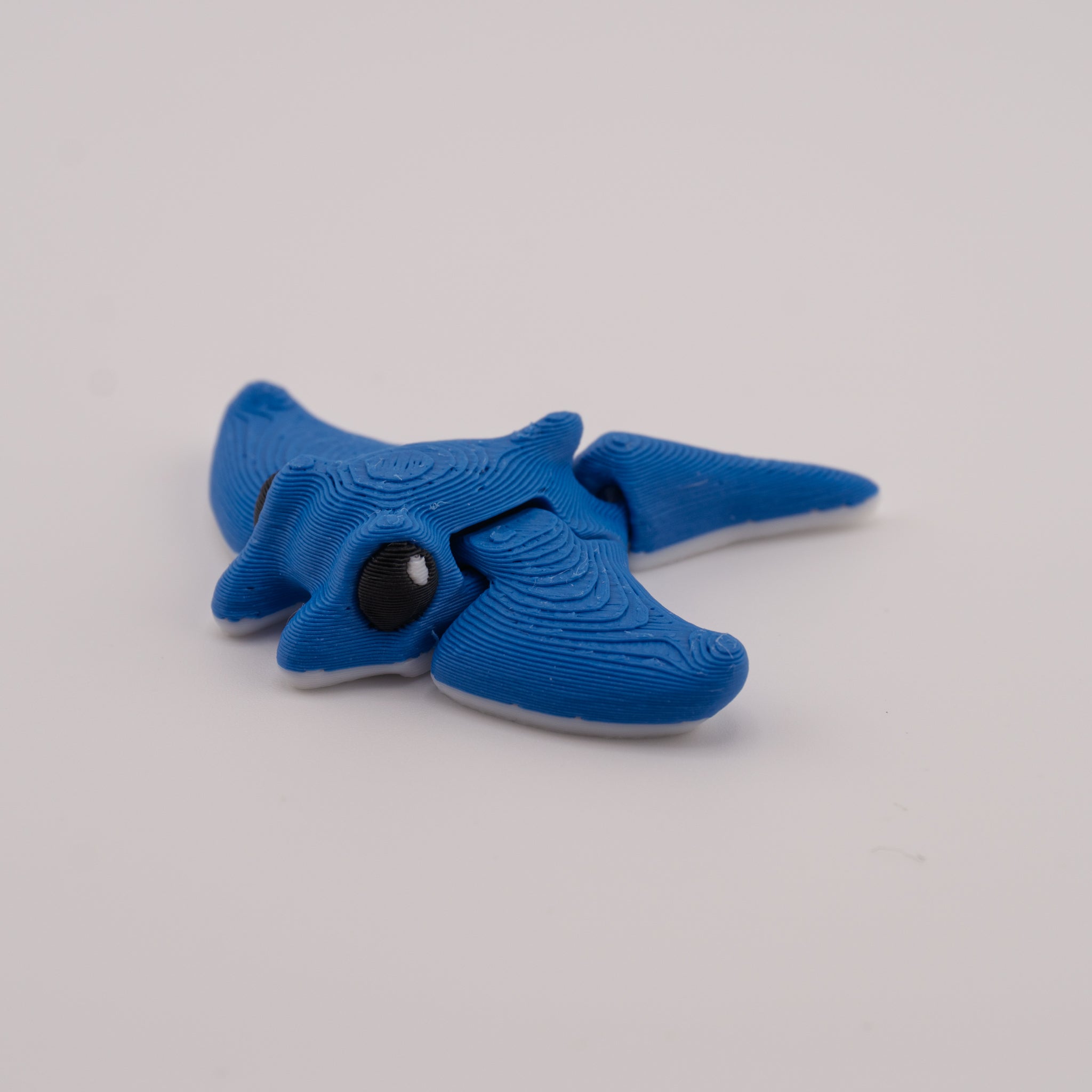 Hatchling Manta – Articulated Mini Sea Creature | About 2" Wide