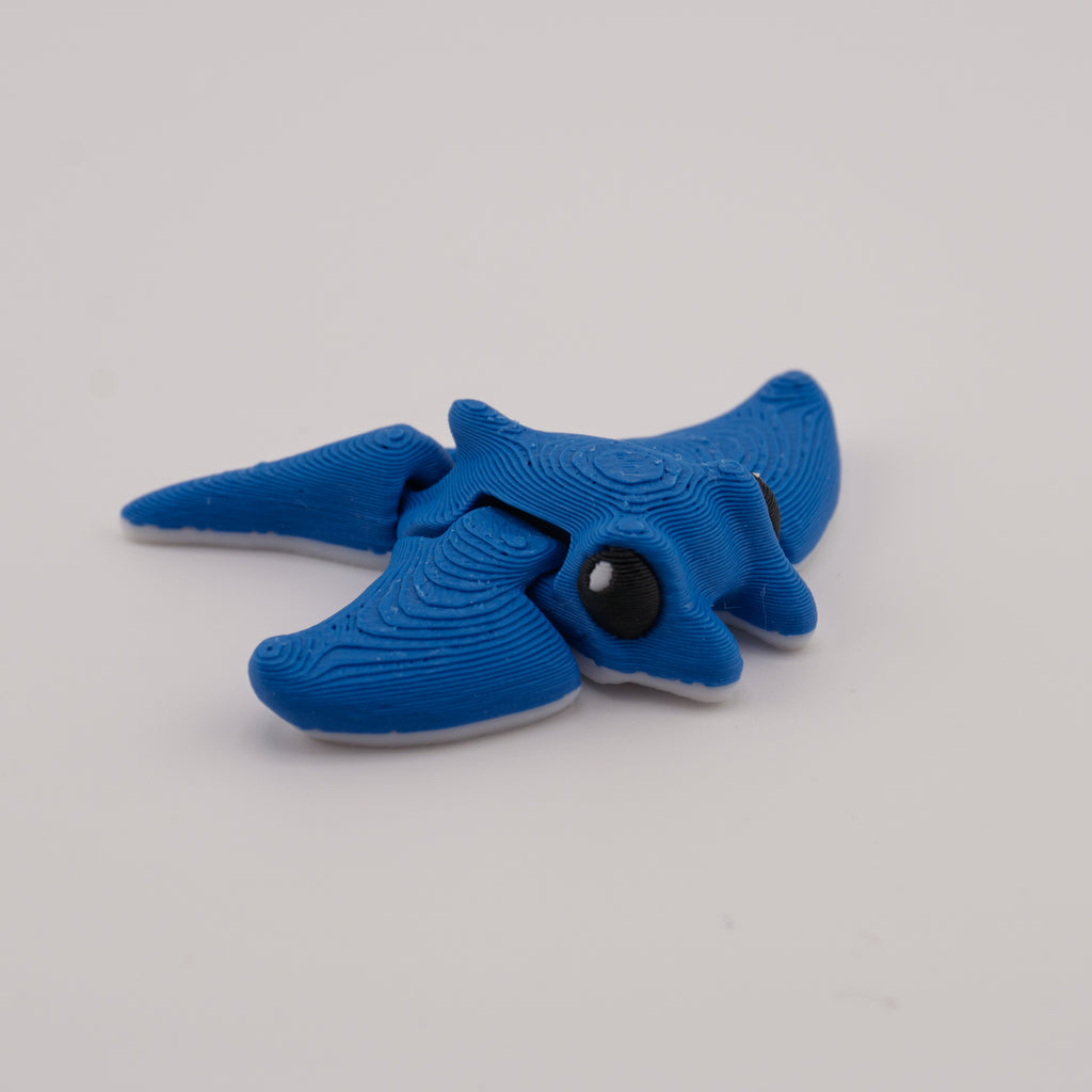 Hatchling Manta – Articulated Mini Sea Creature | About 2" Wide