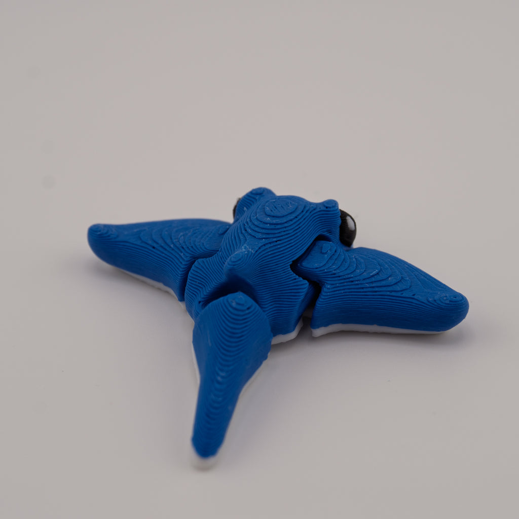 Hatchling Manta – Articulated Mini Sea Creature | About 2" Wide