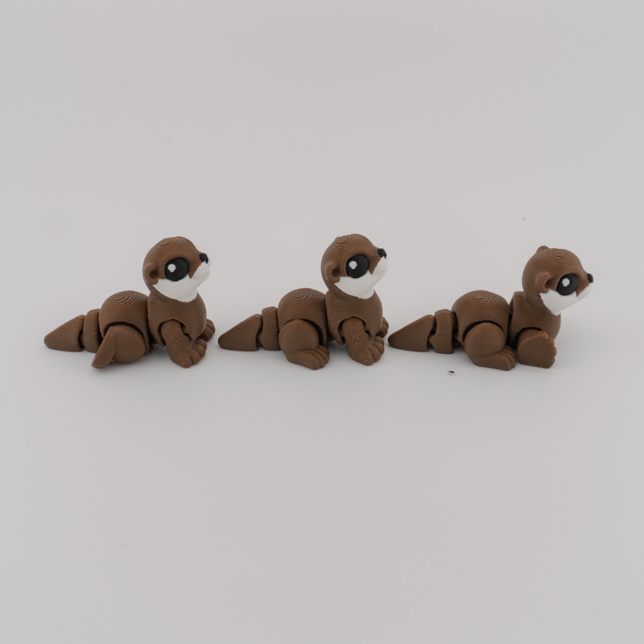Articulated Otter Hatchling Figure – Cute 3D Printed Desk Pet – 2.1 Inch