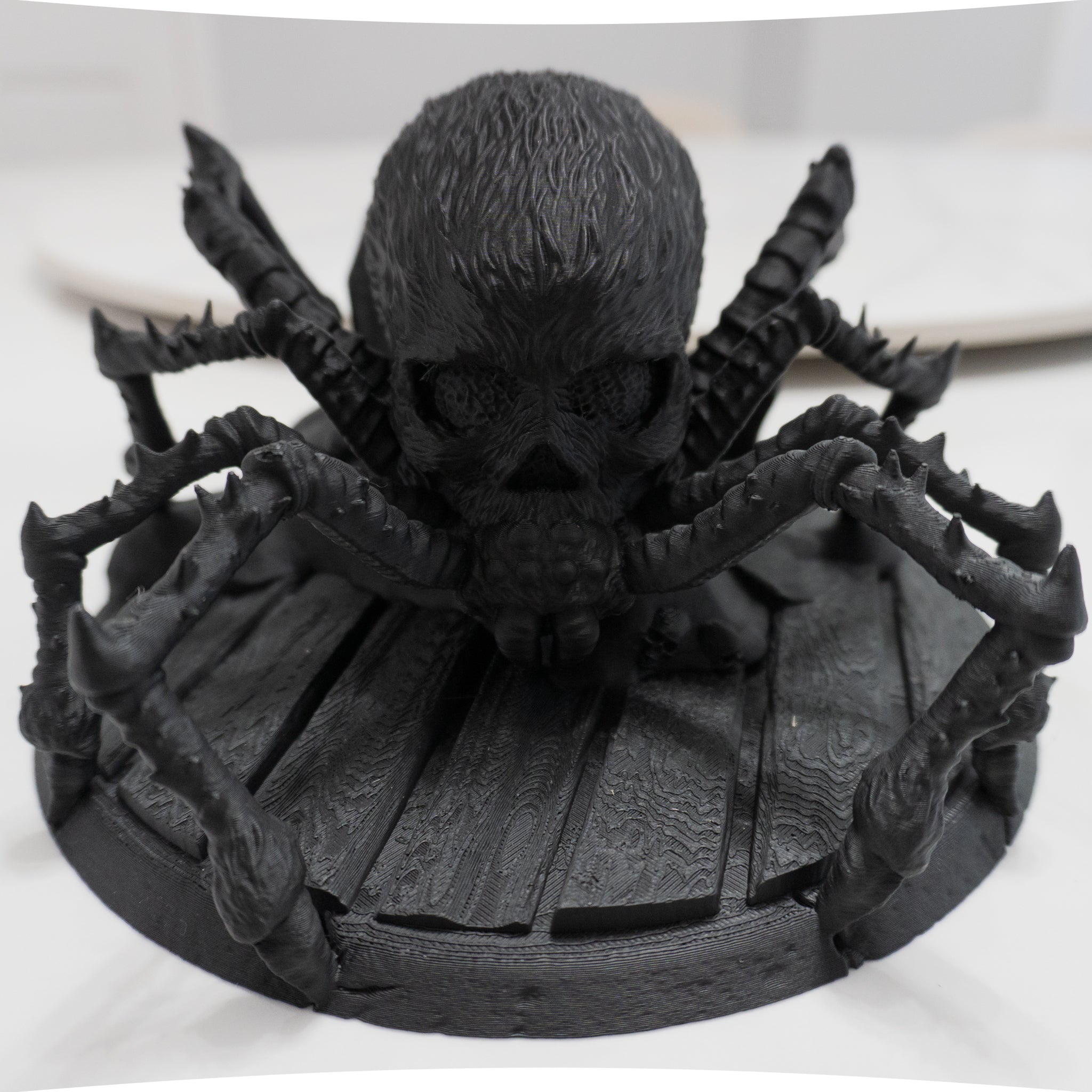 Skull Spider Diorama | Horror Display Statue