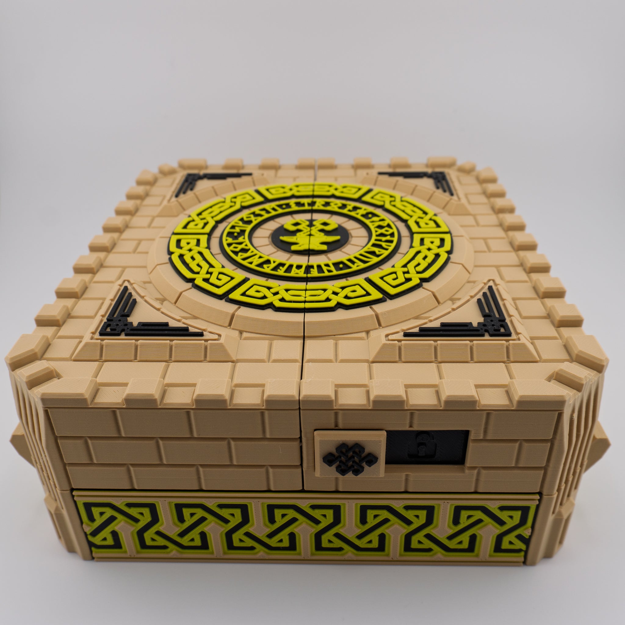 Dwarven Superior Tracking Chest – Ultimate 3D Printed DND Stat Keeper and Dice Box – 7 Inch