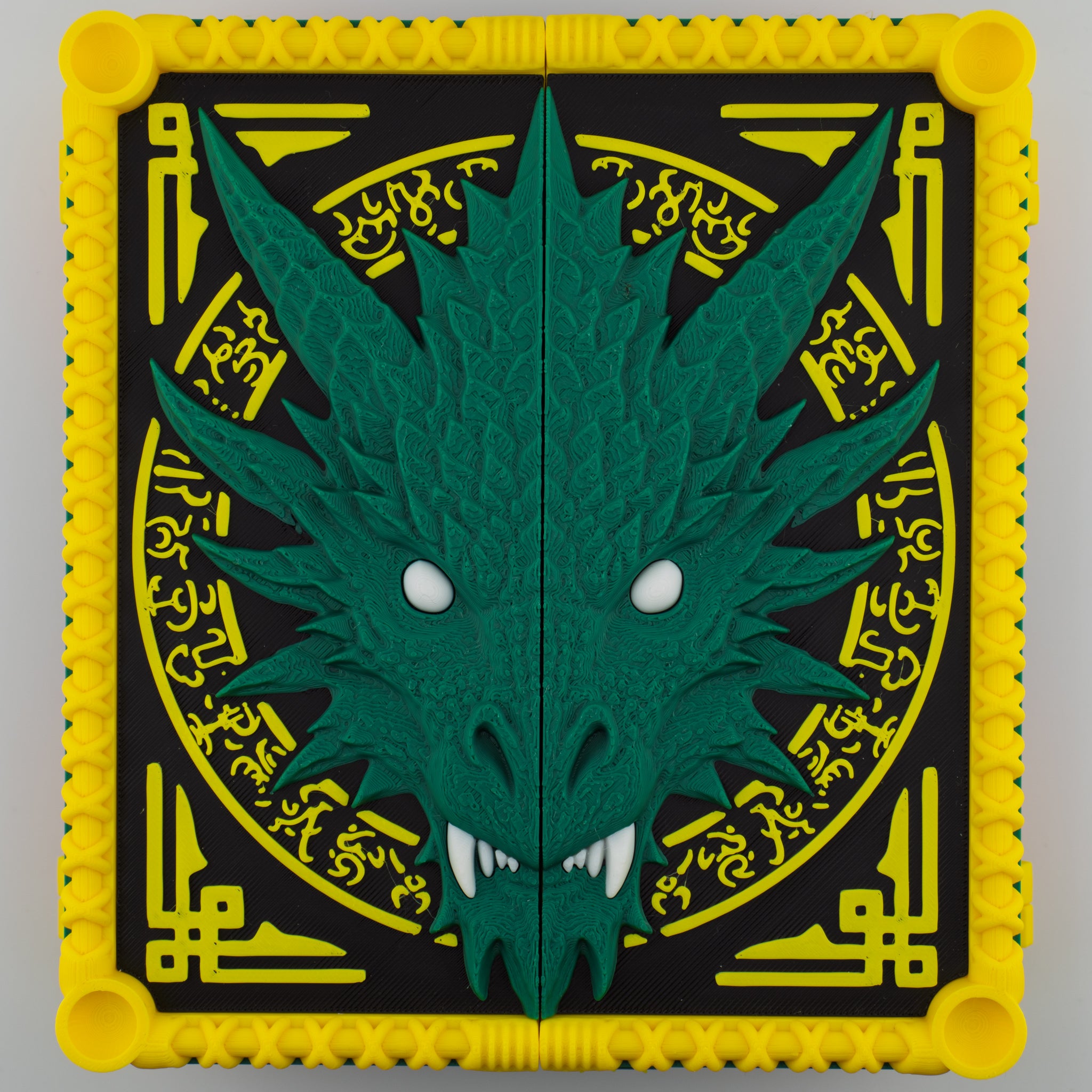 Superior Tracking Chest – Ultimate 3D Printed DND Stat Keeper and Dice Box