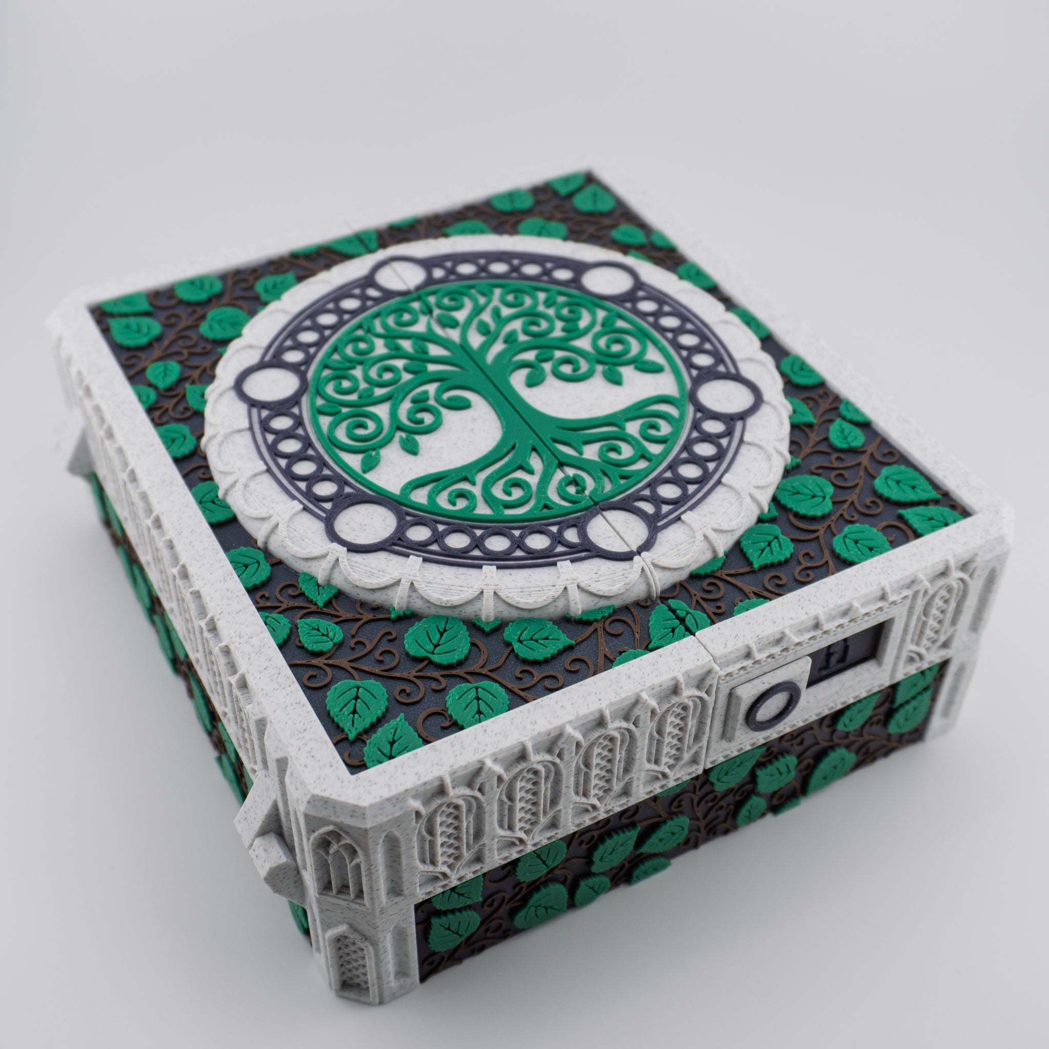 Superior Tracking Chest – Ultimate 3D Printed DND Stat Keeper and Dice Box